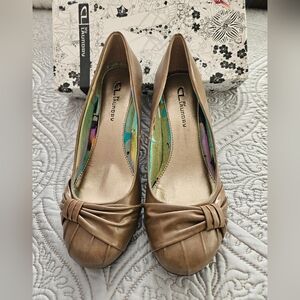 NEW Chinese Laundry 8.5 heels